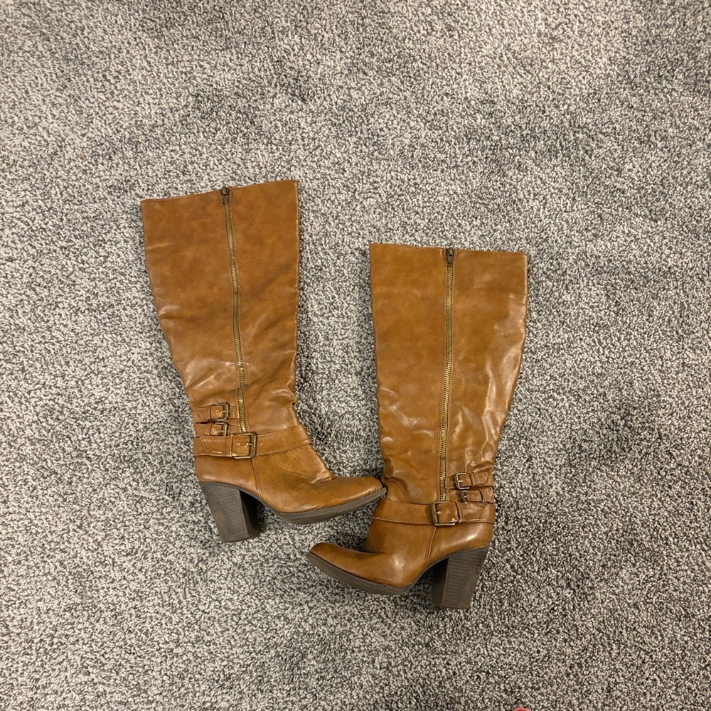 Brown Knee-High Leather Boots